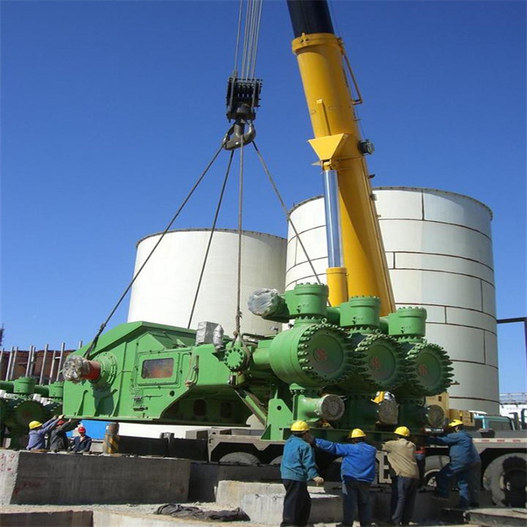 龙川租赁200吨吊车